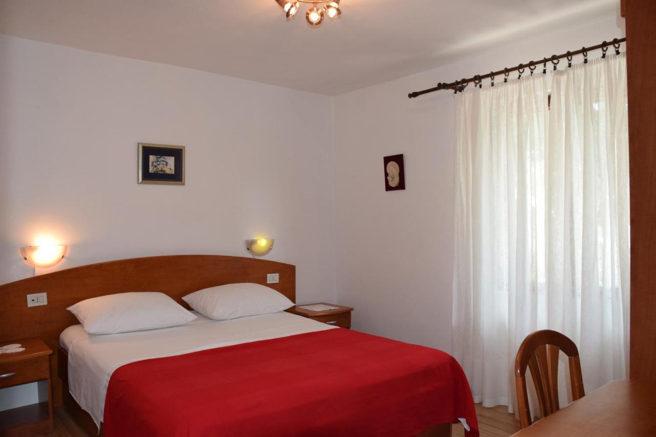 Apartmani Rosina Supetarska Draga Extérieur photo